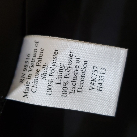 NWOT Gown & Jacket - Picture 12 of 14